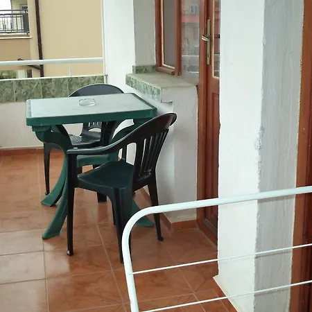 Guest house Kyshta Za Gosti Pri Krystyo I Vanya Ravda